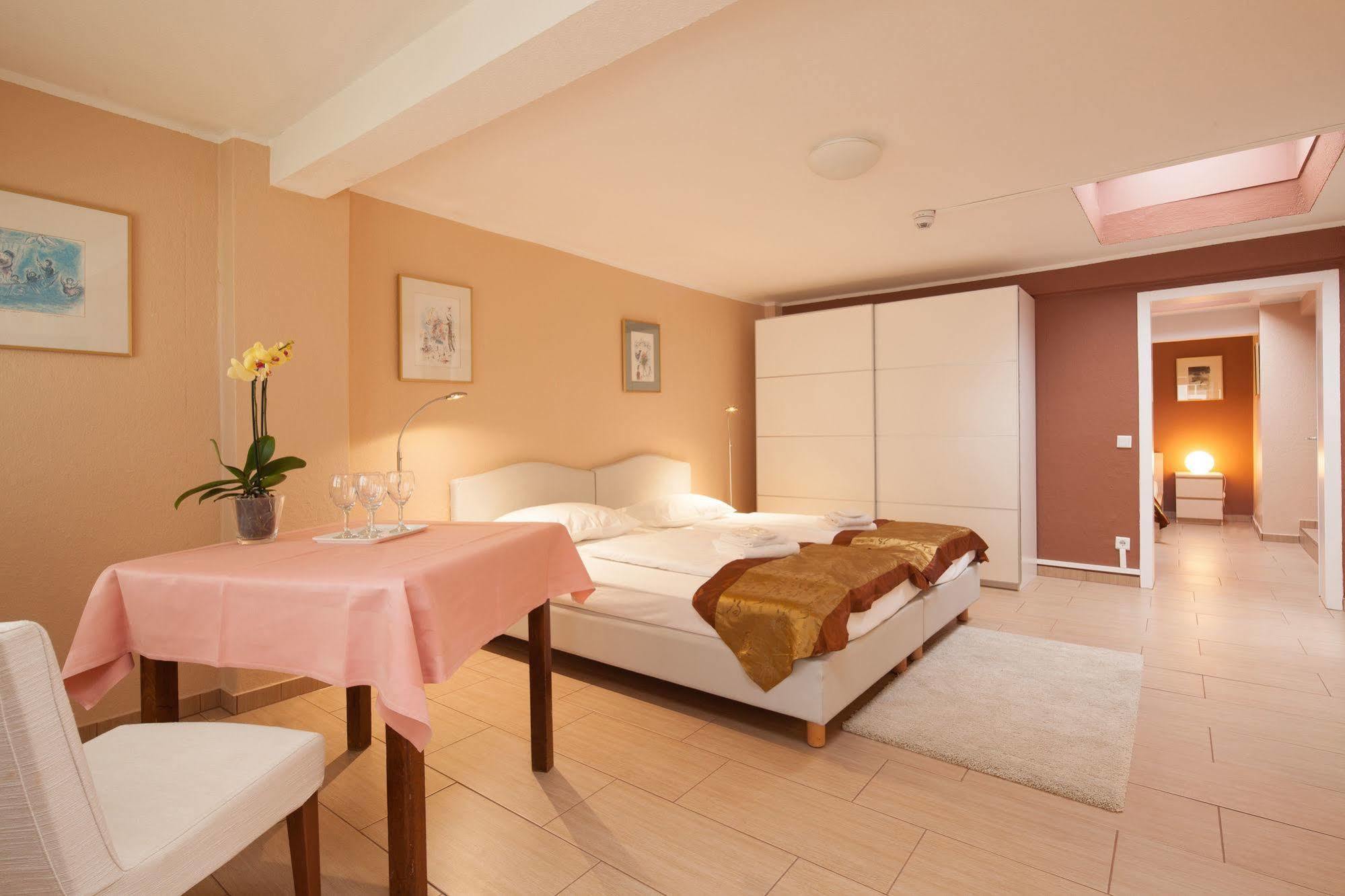 Hotel Herzog Düsseldorf Kültér fotó
